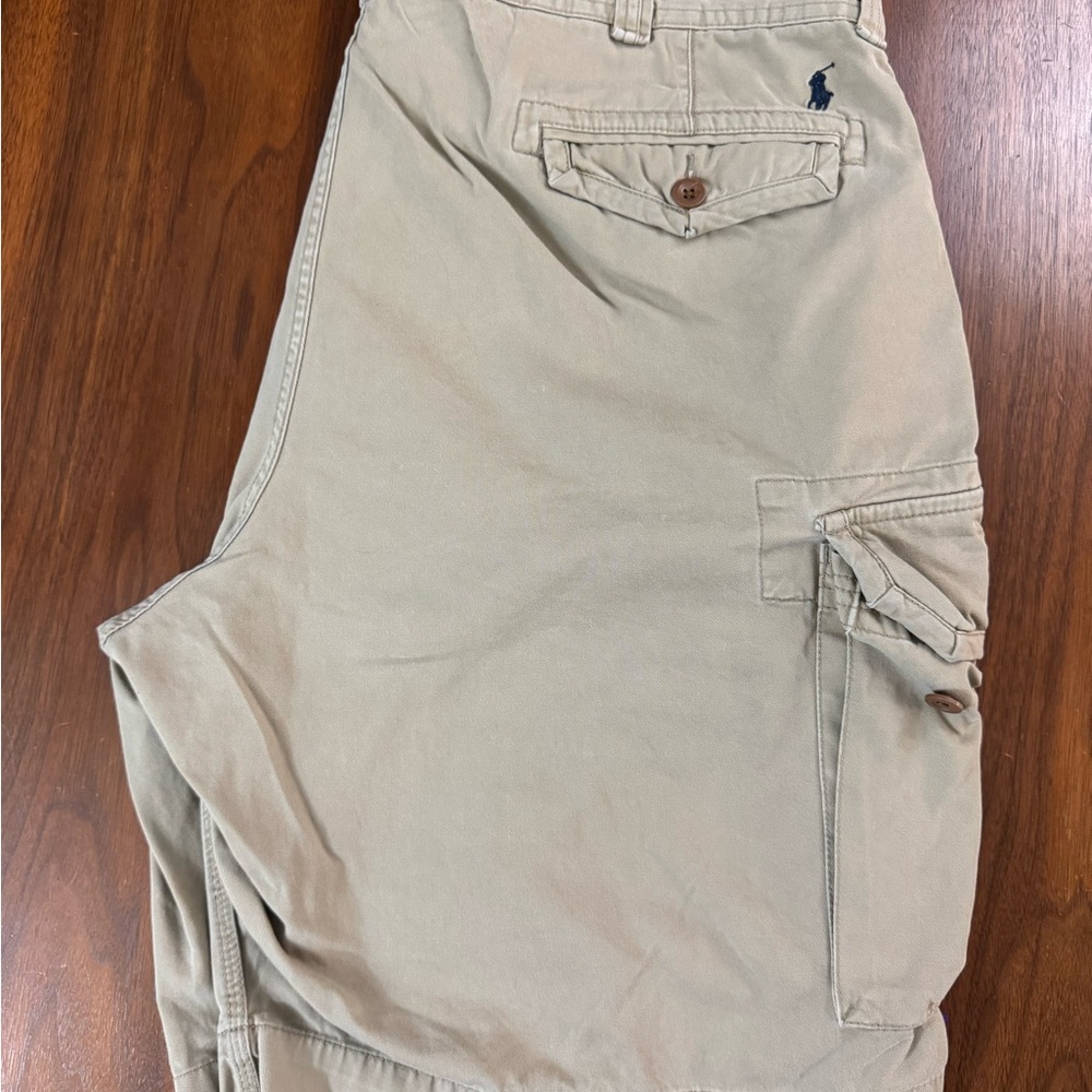 Ralph Lauren Khaki Cargo Shorts size 46B